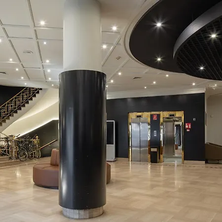 Ξενοδοχείο Indautxu 4*